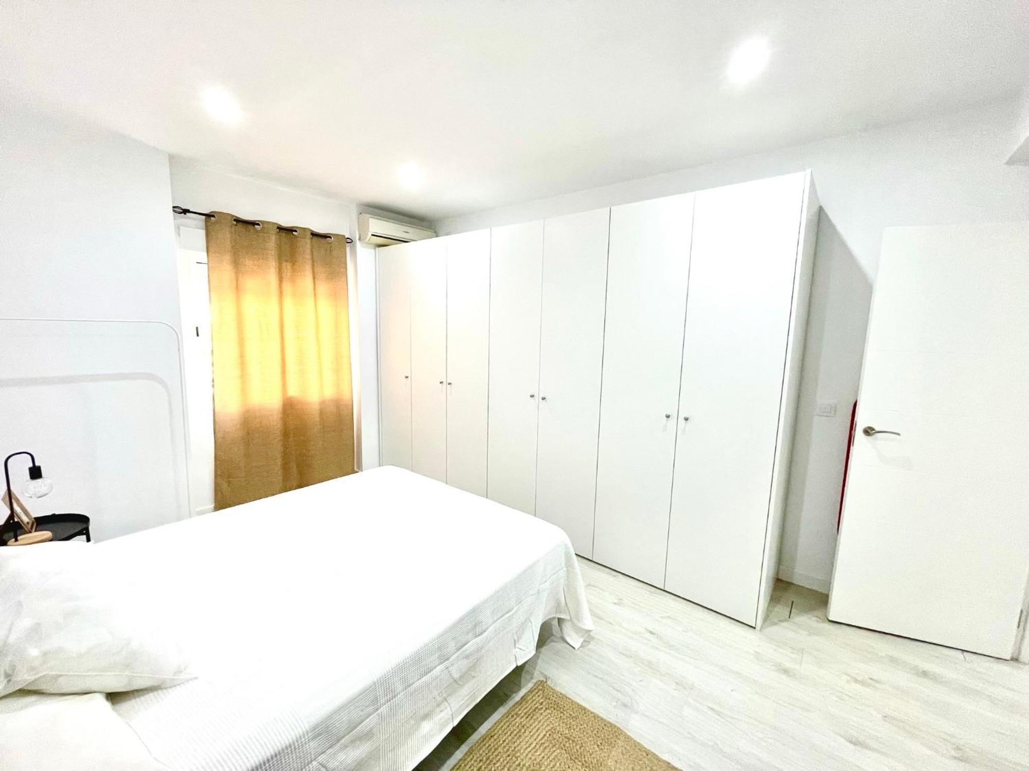 Elegante 6-8pax Av Palmera 3d 2b Sevilla